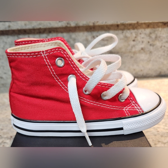 Tennis - Picture 3 of 4